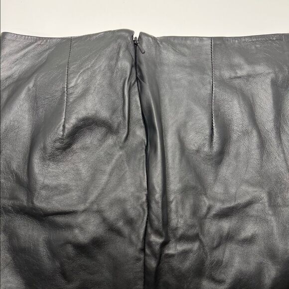 LAMARQUE • Aricia Skirt in Black - Picture 7 of 8